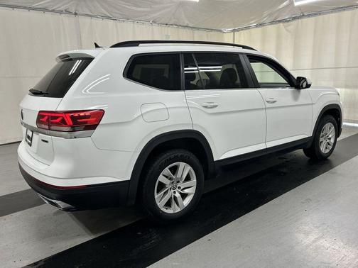 Pure White 2021 Volkswagen Atlas 2.0T S