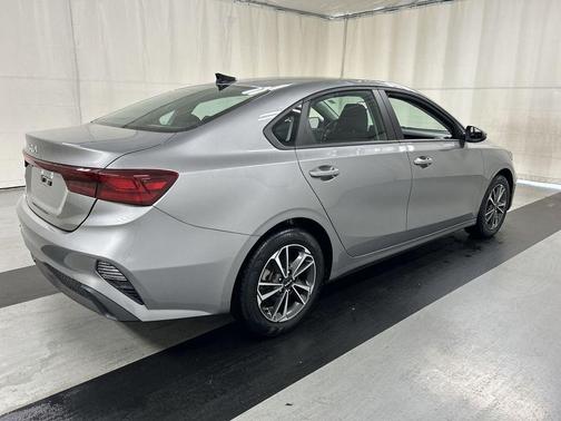 Steel Gray 2023 Kia Forte LXS