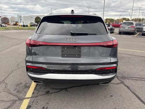 2025 Audi Q5 2.0T quattro Premium