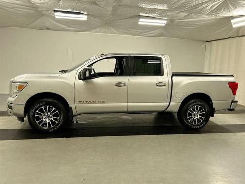 2020 Nissan Titan SV