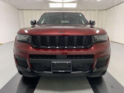 Velvet Red Pearlcoat 2022 Jeep Grand Cherokee L Laredo