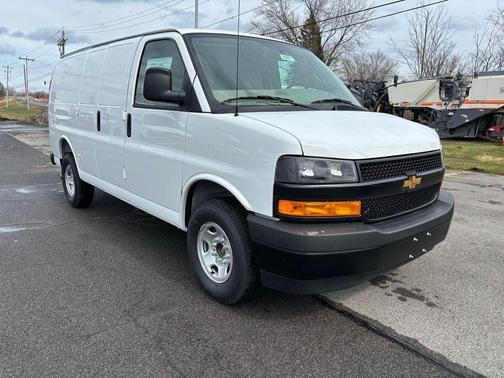 2026 Chevrolet Express 2500 Work Van