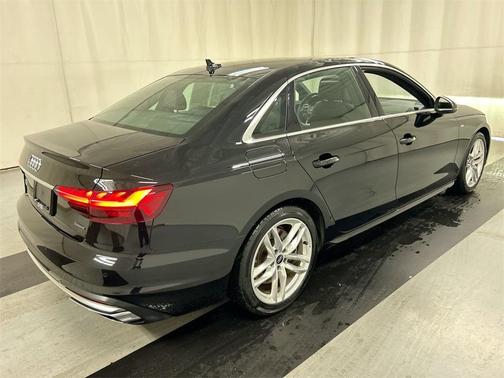 2023 Audi A4 45 S line Premium Plus