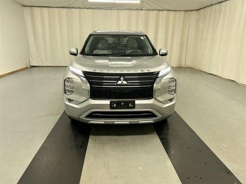 2023 Mitsubishi Outlander SEL