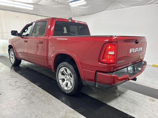 Molten Red Pearlcoat 2026 RAM 1500 Big Horn/Lone Star