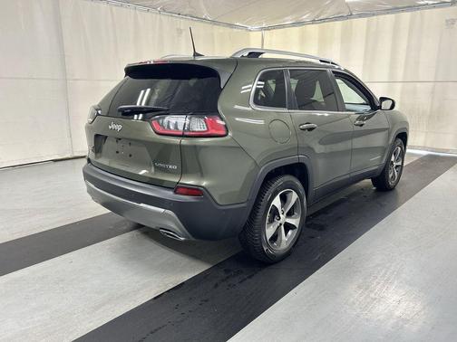 Olive Green Pearlcoat 2021 Jeep Cherokee Limited