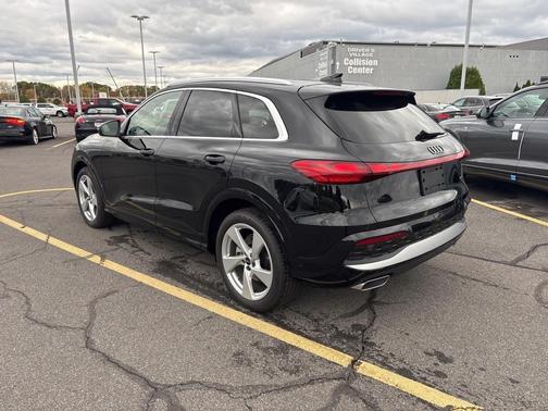 2025 Audi Q5 2.0T quattro Premium