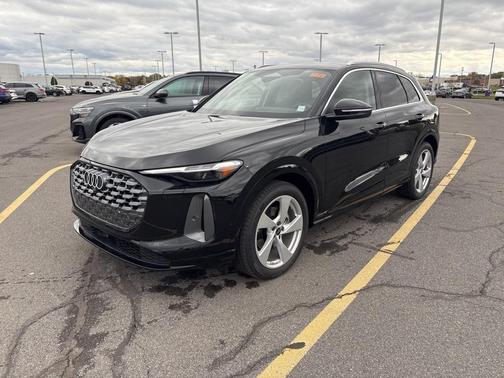 2025 Audi Q5 2.0T quattro Premium