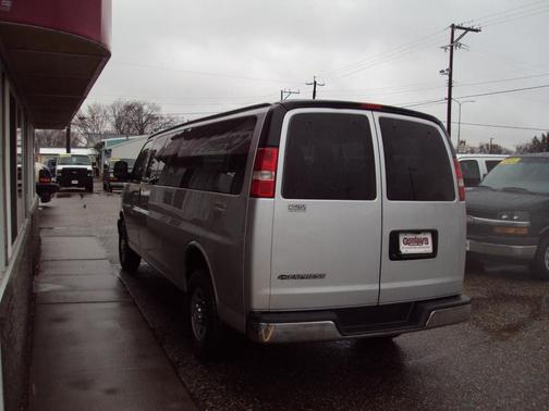 2017 Chevrolet Express 3500 LT