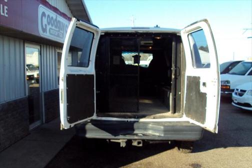 2008 Ford E350 Super Duty Base