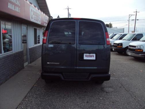 2017 Chevrolet Express 2500 LS