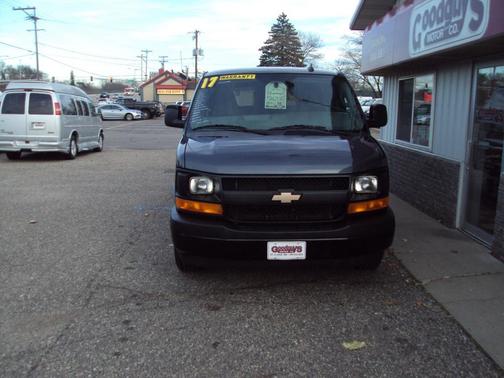 2017 Chevrolet Express 2500 LS