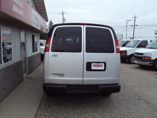 2016 Chevrolet Express 2500 LS