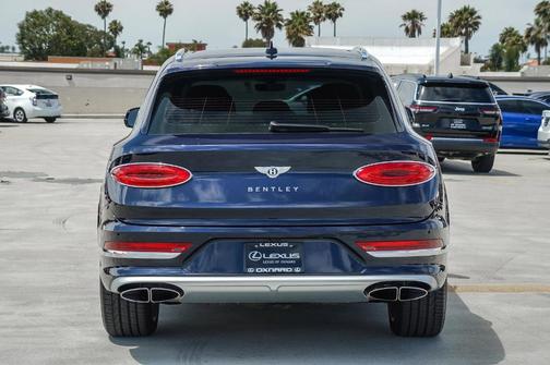 2023 Bentley Bentayga Azure
