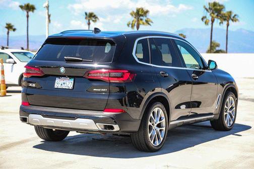 Black Sapphire Metallic 2023 BMW X5 sDrive40i