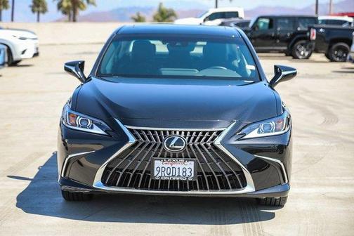 2025 Lexus ES 300h Base