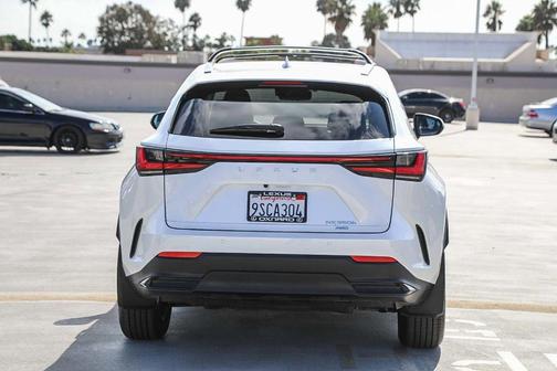 2025 Lexus NX 350h Premium