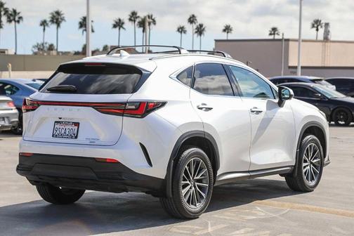 2025 Lexus NX 350h Premium