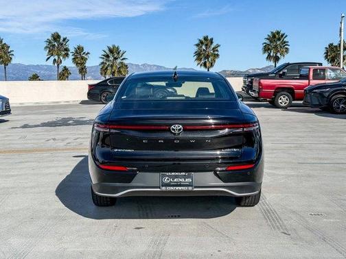 2024 Toyota Crown Limited