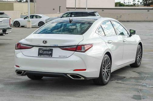 2025 Lexus ES 350 Base