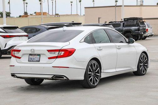 Platinum White Pearl 2020 Honda Accord Touring 2.0T