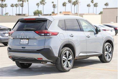 2023 Nissan Rogue SL