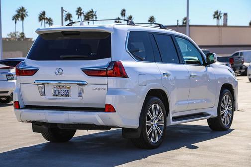 2017 Lexus LX 570 Base