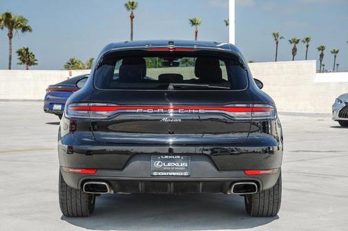 2021 Porsche Macan Base