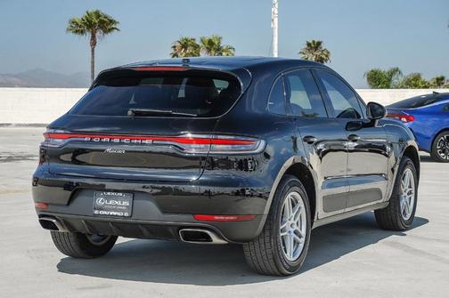 2021 Porsche Macan Base