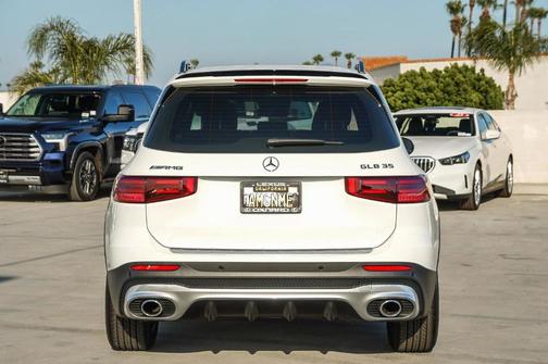 2025 Mercedes-Benz AMG GLB 35 Base