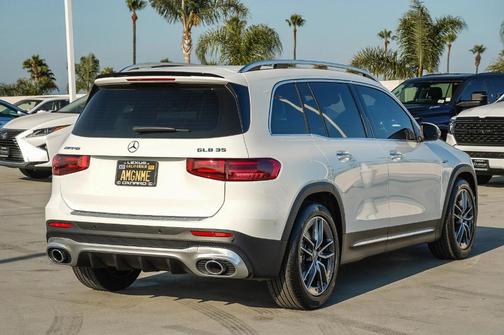 2025 Mercedes-Benz AMG GLB 35 Base
