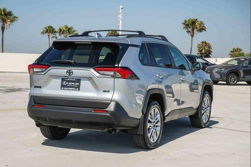 Silver Sky Metallic 2024 Toyota RAV4 XLE Premium