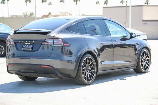 2024 Tesla Model X Base