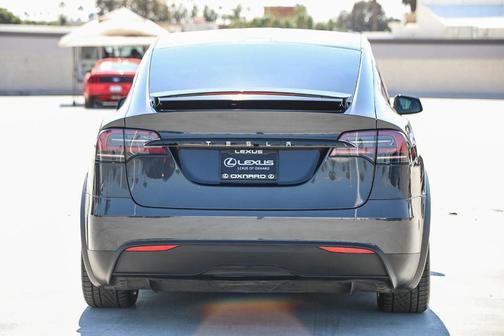 2024 Tesla Model X Base