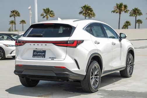 2025 Lexus NX 350h Premium