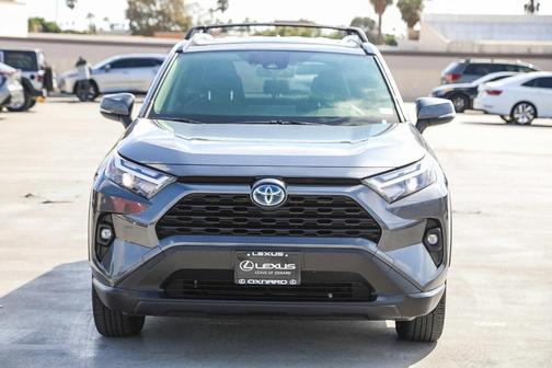 2023 Toyota RAV4 Hybrid XLE Premium
