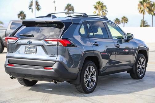 2023 Toyota RAV4 Hybrid XLE Premium
