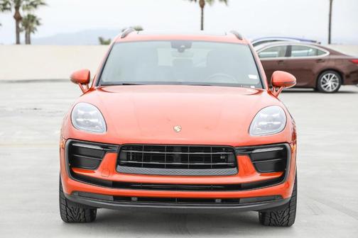 2022 Porsche Macan Base