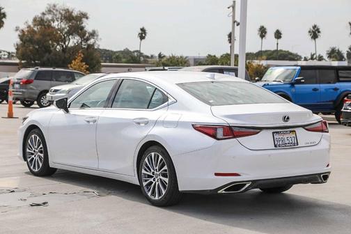 2021 Lexus ES 350 Base