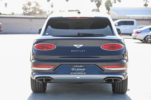2023 Bentley Bentayga Azure