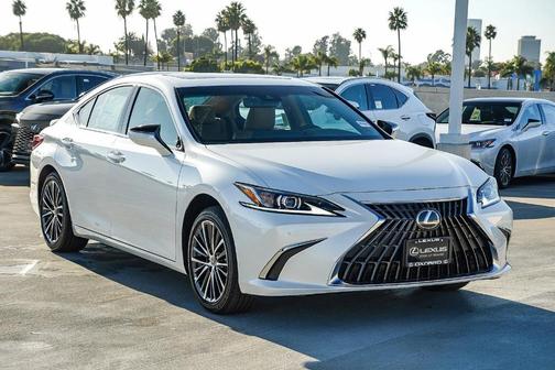 2025 Lexus ES 300h Base