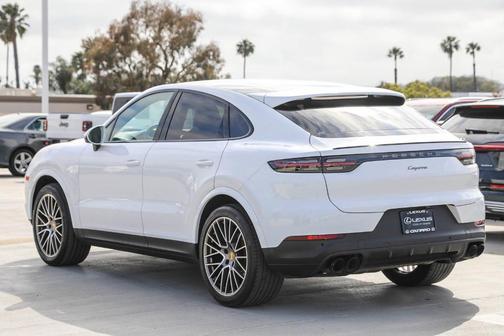 2023 Porsche Cayenne AWD