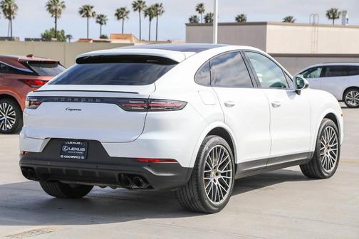 2023 Porsche Cayenne AWD