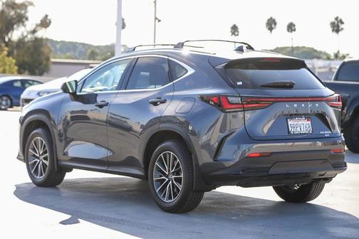 2025 Lexus NX 350h Premium