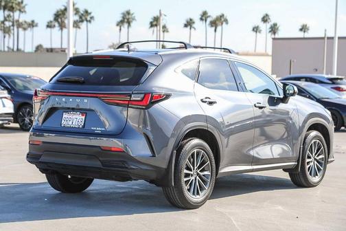 2025 Lexus NX 350h Premium