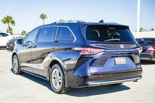 2023 Toyota Sienna Limited