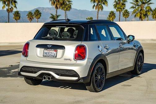 2023 MINI Hardtop Cooper