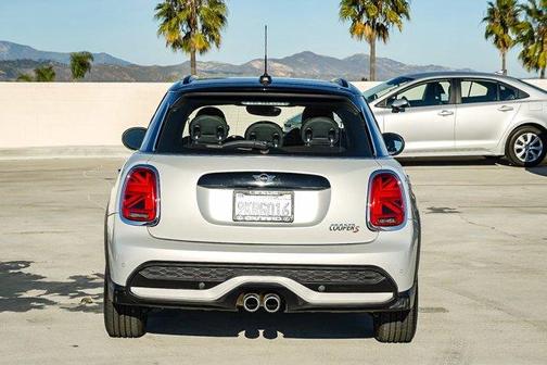 2023 MINI Hardtop Cooper
