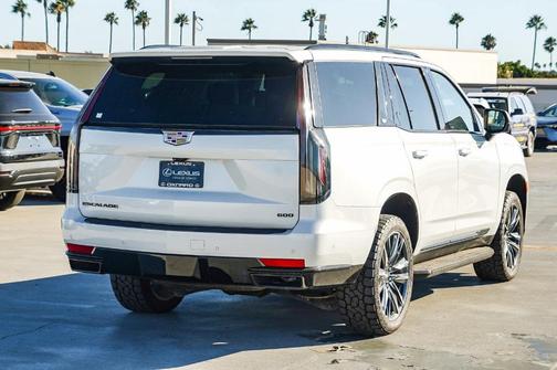 2022 Cadillac Escalade Sport Platinum