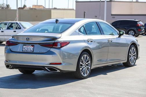 2021 Lexus ES 350 Base